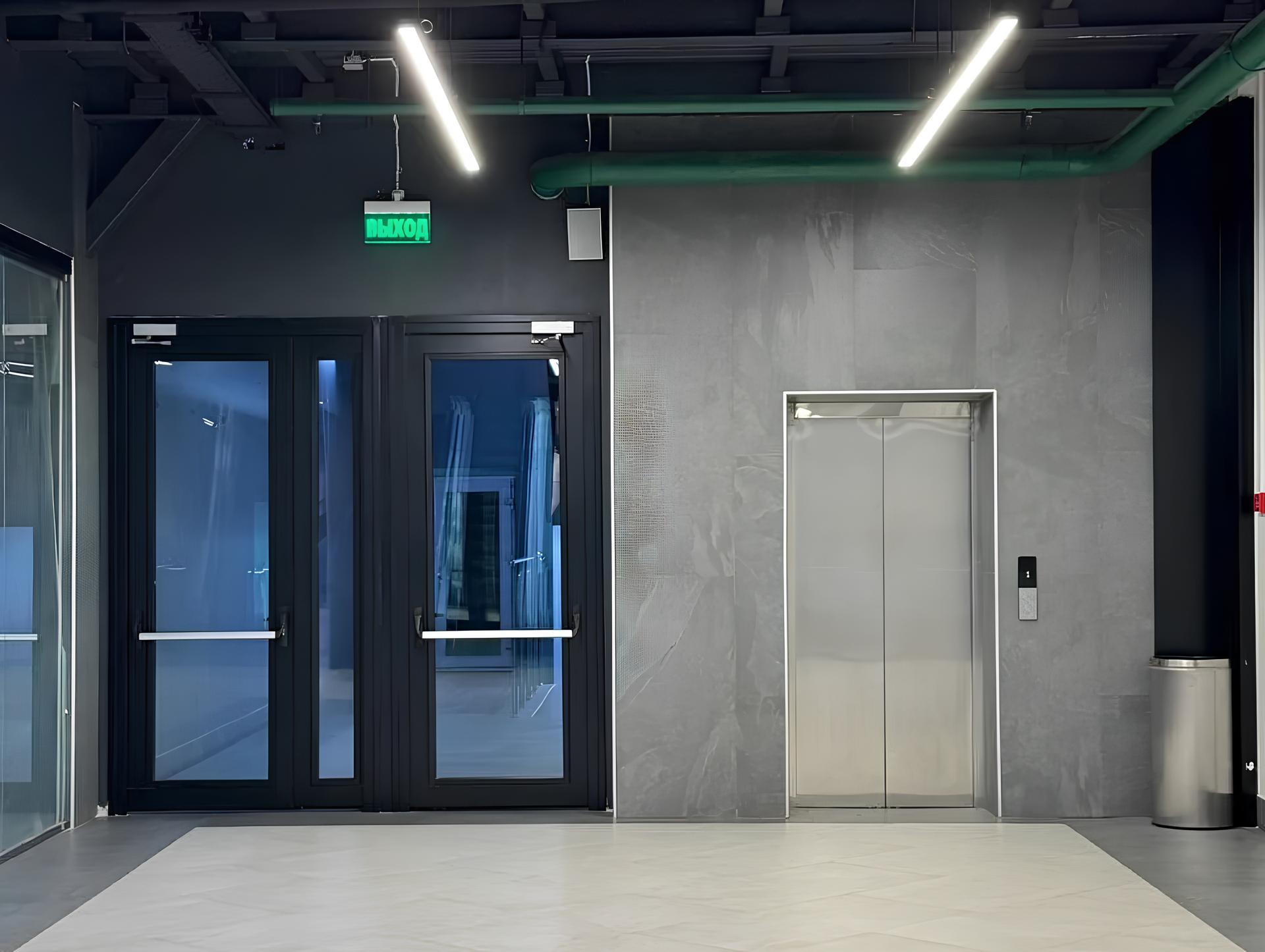 Без бликов и скольжения: какое покрытие выбрали для ТЦ «Рассвет» в Ногинске